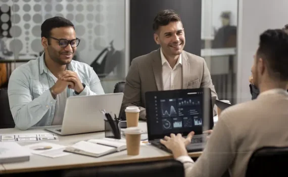 Independent fractional CFOs and finance executives collaborating on business strategy